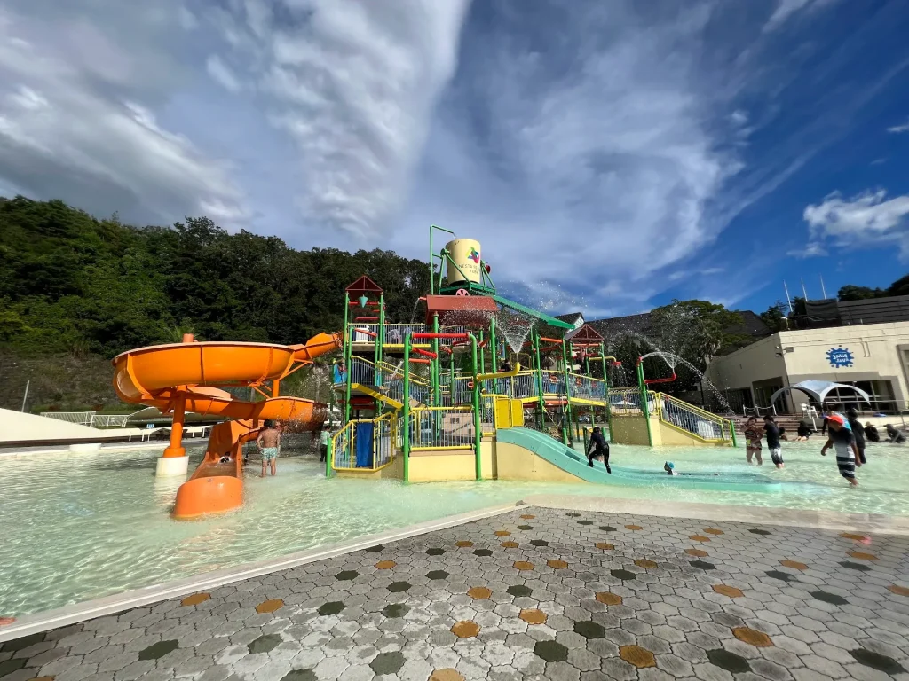 ネスタリゾートのプール<水の楽園>